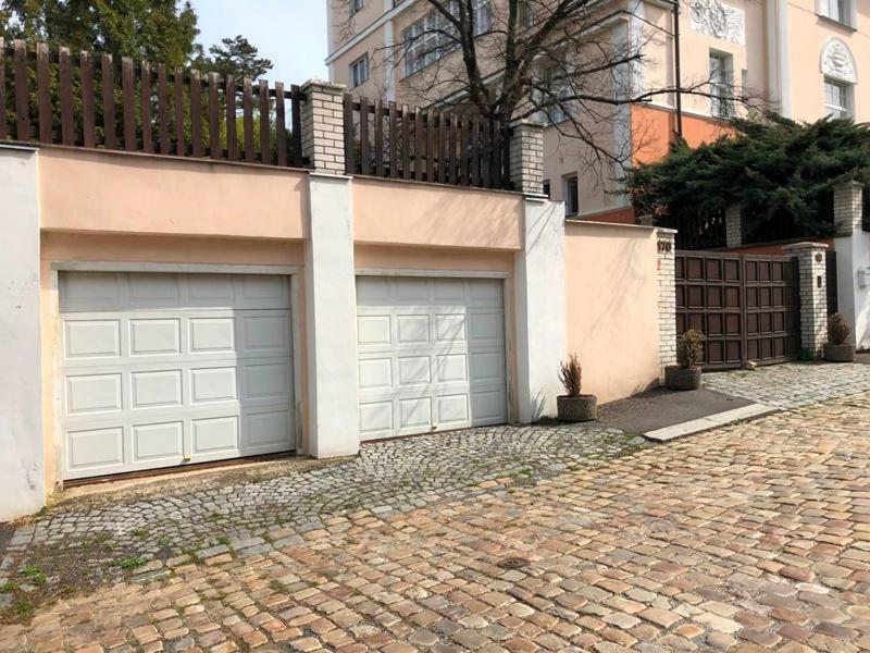 Rooms In Prague-Big+Comfy Exterior photo