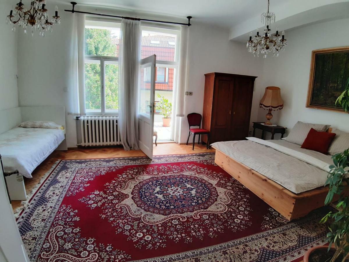 Rooms In Prague-Big+Comfy Exterior photo