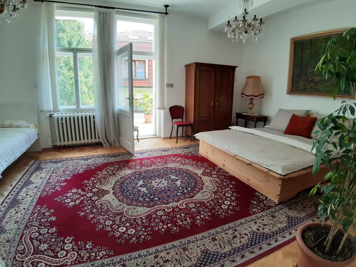 Rooms In Prague-Big+Comfy Exterior photo
