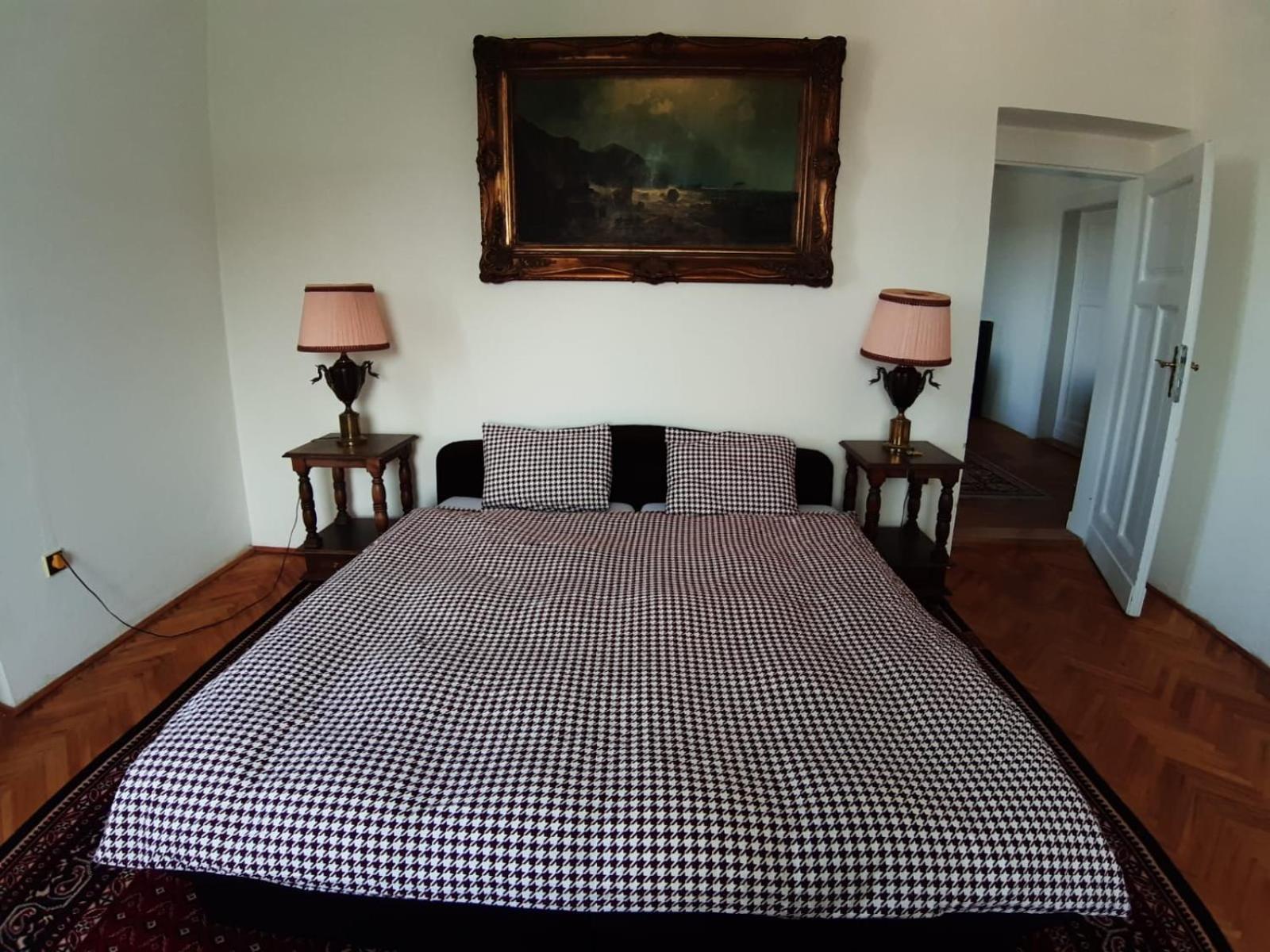 Rooms In Prague-Big+Comfy Exterior photo